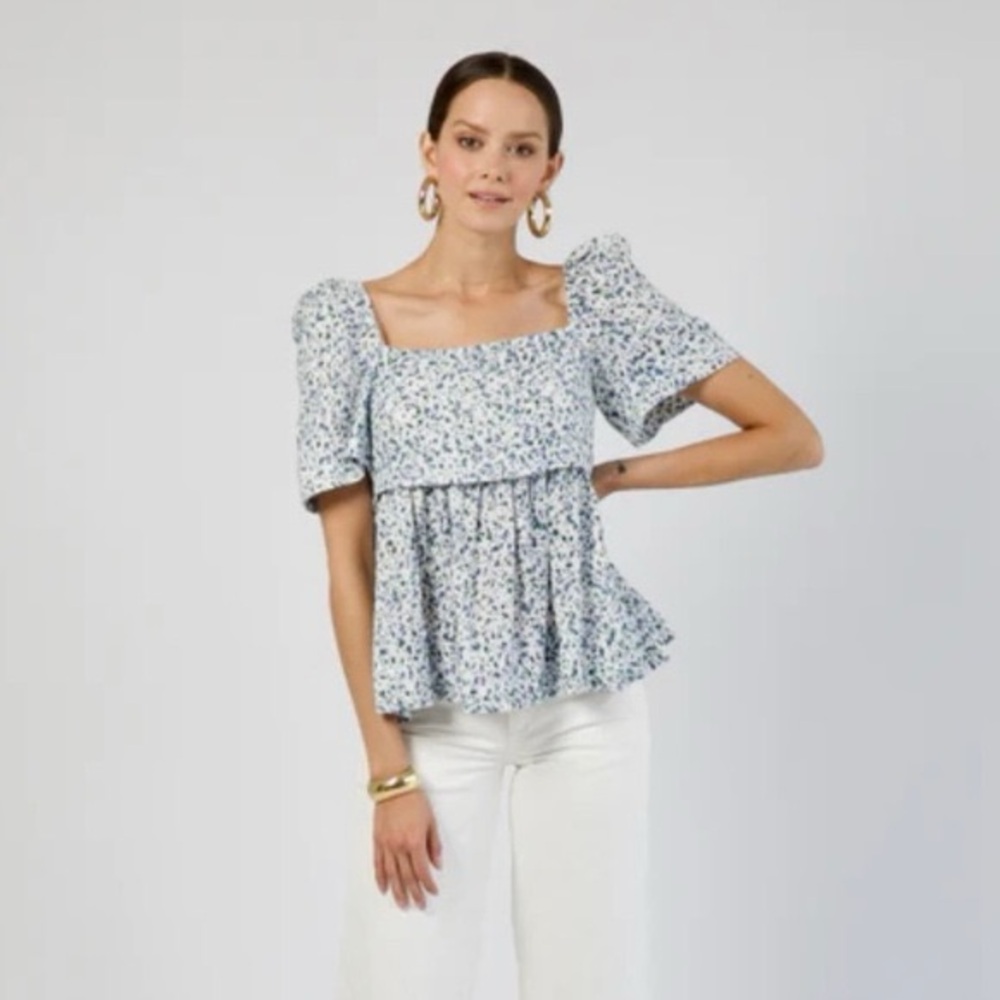 MIRTH Mallorca top in field flower